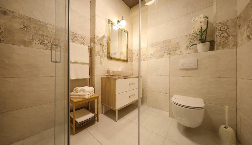 Residence Antiqua Rooms Bibinje Eksteriør billede