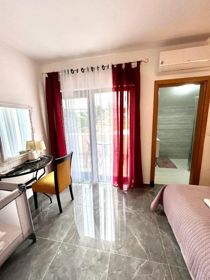 Residence Antiqua Rooms Bibinje Eksteriør billede