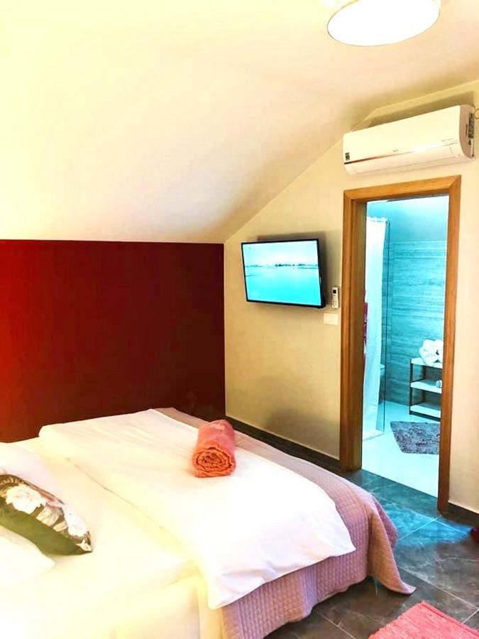 Residence Antiqua Rooms Bibinje Eksteriør billede