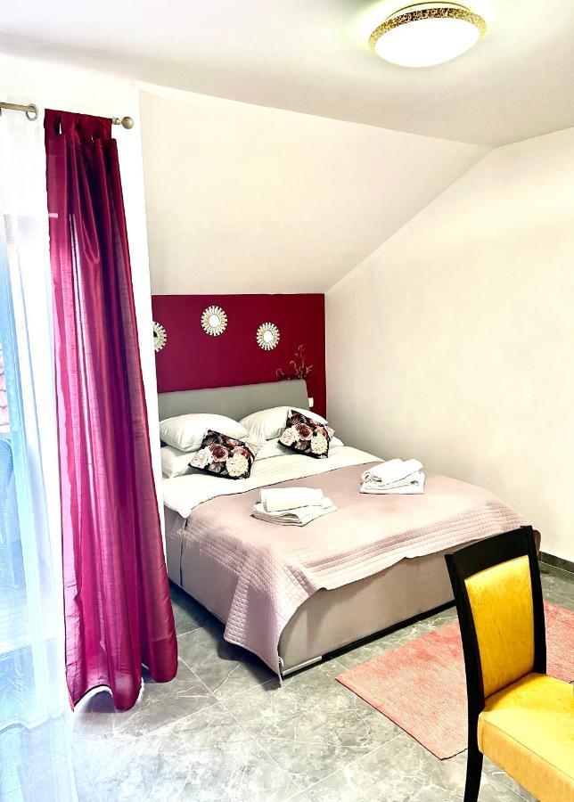 Residence Antiqua Rooms Bibinje Eksteriør billede